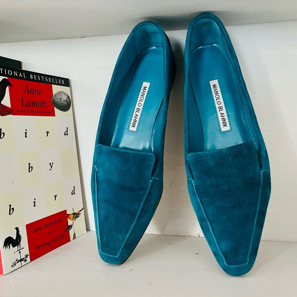 Gorgeous Manolo Blahnik teal flats